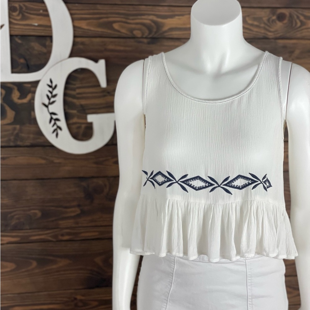 Paper Crane | Embroidered Ruffle Hem Crop tank Top